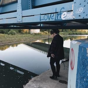 Meet your Posher, Maya